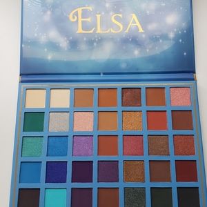 Eyeshadow pallete